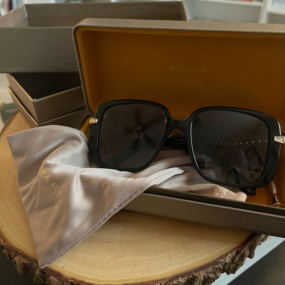 Bvlgari Square Sunglasses (BV8237BF)